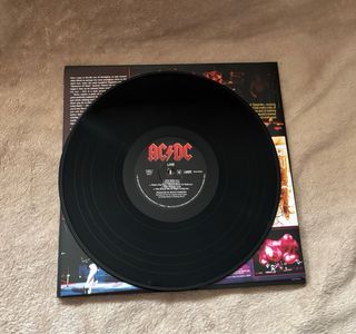 Vinilos AC/DC y Def Leppard