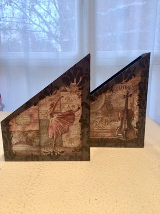 2 Archivadores de sobremesa decorativos