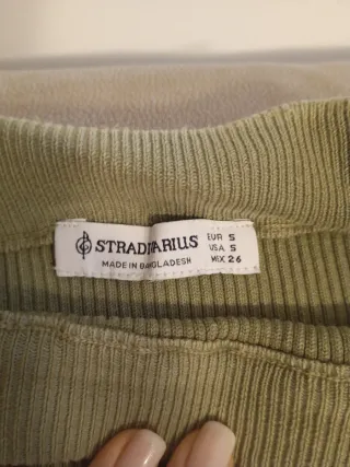 Faldas largas de punto Talla S y M 5€ cada una.