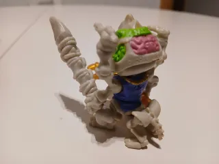 Figura Treasure X Esqueleto Dinosaurio