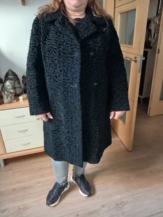 Abrigo astracan negro