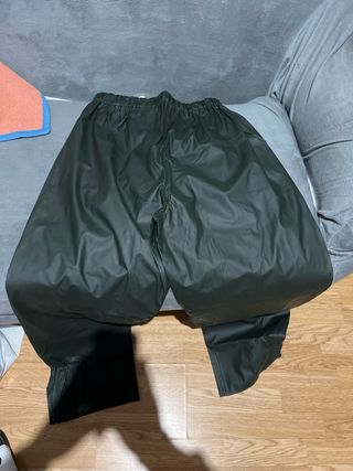 Pantalón chubasquero impermeable