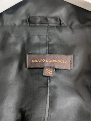 Chaquetón acolchado negro Adolfo Domínguez