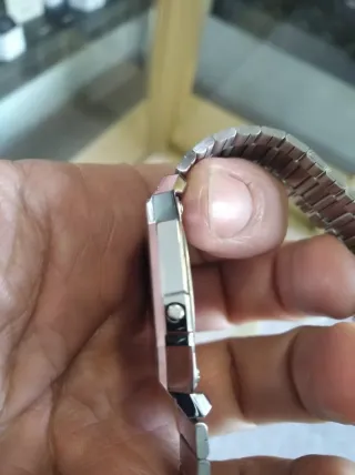 CASIO VINTAGE PLATEADO EXTRAPLANO