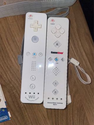 Nintendo Wii + Accesorios y Juegos