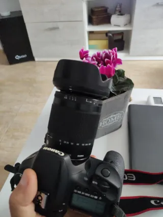 Sigma 18-300mm F3.5-6.3 DC OS Macro Contemporany