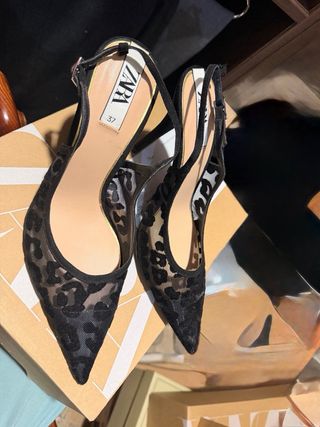 Zapatos Zara destalonados negros talla 37