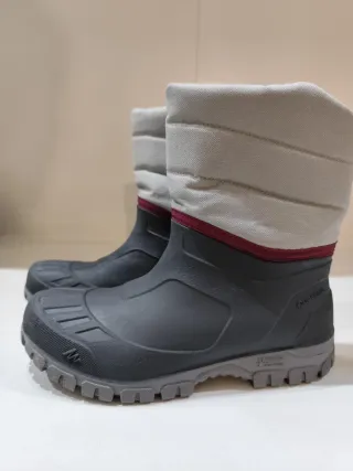 Botas de nieve Decathlon negras y grises
