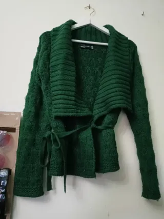 Cárdigan verde punto cuello chal lazo