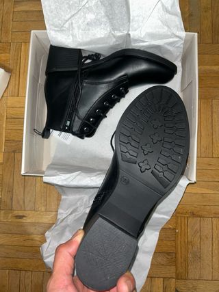 Stivali da donna con tacco nero