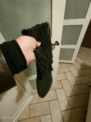 Polacchino donna nero con frange - Tg 39