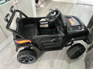 Coche eléctrico infantil negro