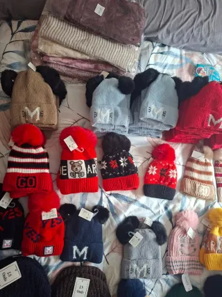 Accessori invernali: cappelli e sciarpe