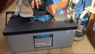 Batería AGM Lifeline GPL-8DL 12V 255 Ah Deep Cycle