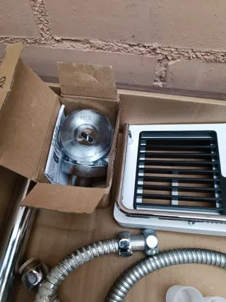 Sistema de ducha cromado