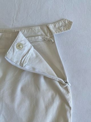 Pantalones crema cropped de algodón | GAP