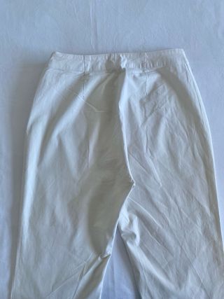 Pantalones crema cropped de algodón | GAP