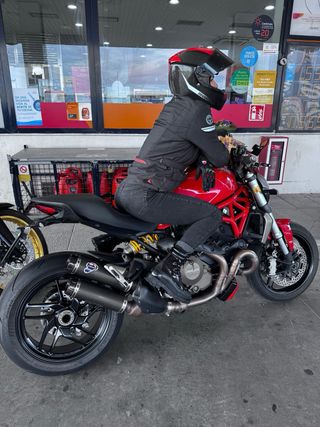 Ducati Monster 1200 Roja