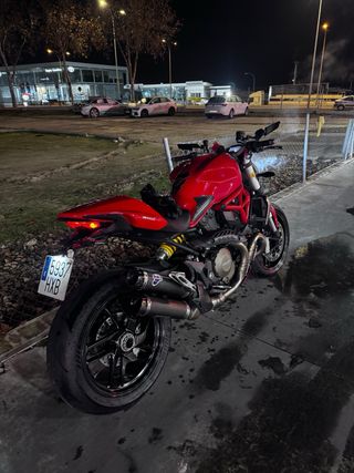 Ducati Monster 1200 Roja