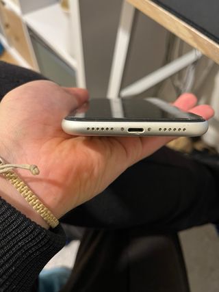 iPhone 11 64GB + capa MagSafe Pelicula frontal X