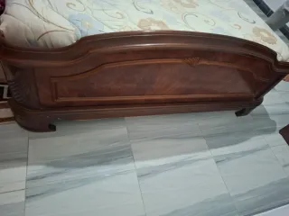 Cama de matrimonio de madera
