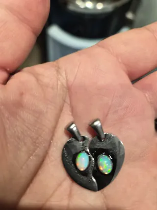 Colgante Corazón Opalo blanco 2 Piezas