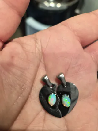 Colgante Corazón Opalo blanco 2 Piezas