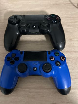 2 controller PlayStation 4 difettosi