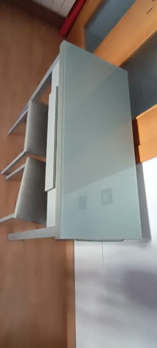 Mesa de cocina gris plegable