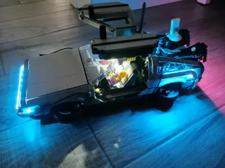LEGO 10300 Ritorno al Futuro - DeLorean
