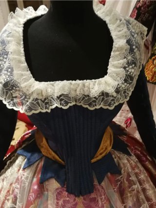 Traje de Fallera A ESTRENAR Talla S