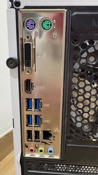 PC Gaming Ryzen 7 5700G 32GB 500GB grafica4gb