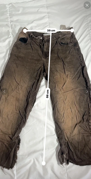 Pantalón Bershka oversize baggy marrón