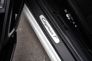 Porsche 718 Cayman T