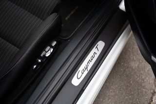 Porsche 718 Cayman T