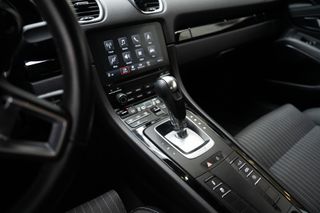 Porsche 718 Cayman T