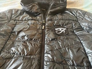 Chaqueta acolchada Decathlon + Parche Ojo Horus