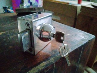 Cerradura seguridad cristal + 3 llaves