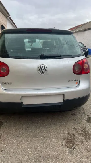 Volkswagen Golf 2004