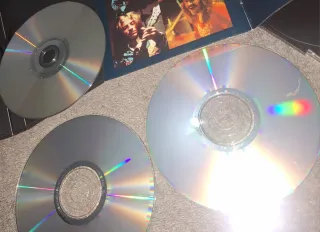 Led Zeppelin Remasters 2CD y DVD 12 € todo