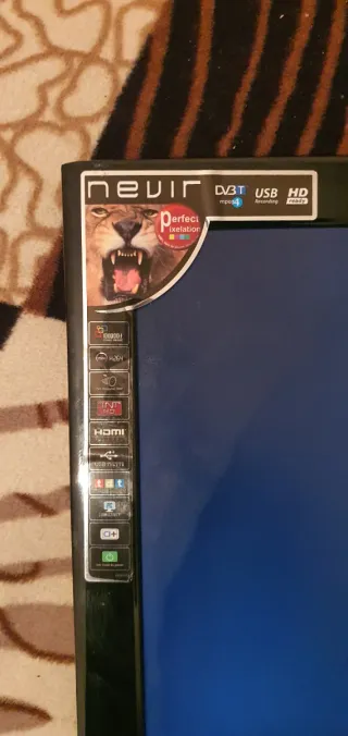 Televisor Nevir Negro