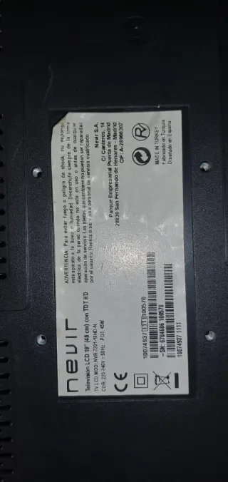 Televisor Nevir Negro
