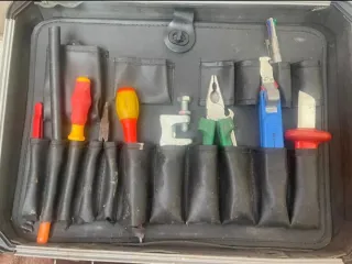 MALETIN  HERRAMIENTAS ELECTRICISTAS PROFESIONAL