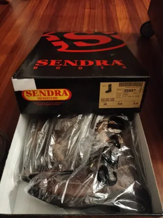 Stivali Sendra Marroni Nuovi