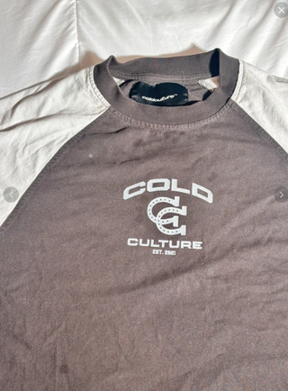 Camiseta Cold Culture Marrón y Blanca
