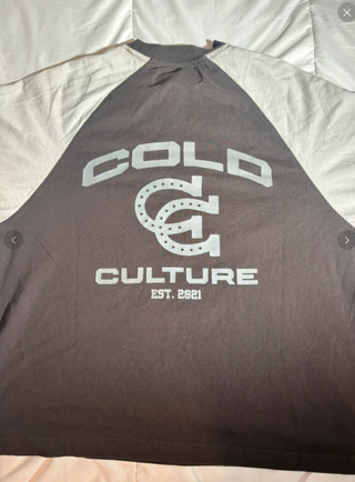 Camiseta Cold Culture Marrón y Blanca