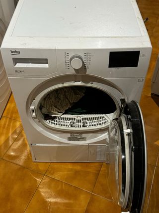 Secadora Beko 8kg A++. transporte disponible