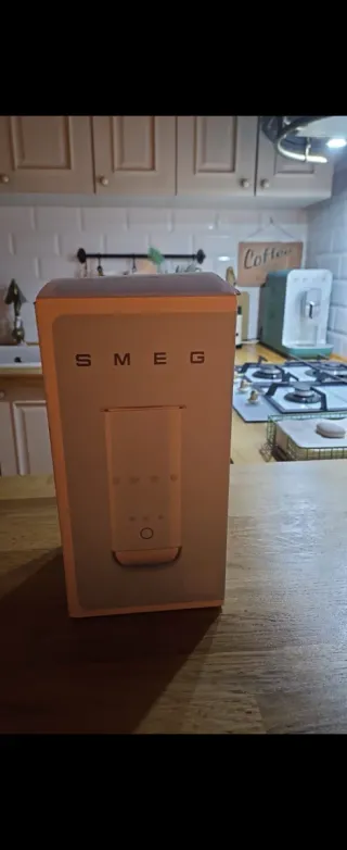 Espumador de Leche SMEG