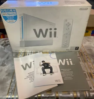 Consola Nintendo Wii + Wii Sports