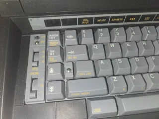 Máquina de escribir Olivety Vintage